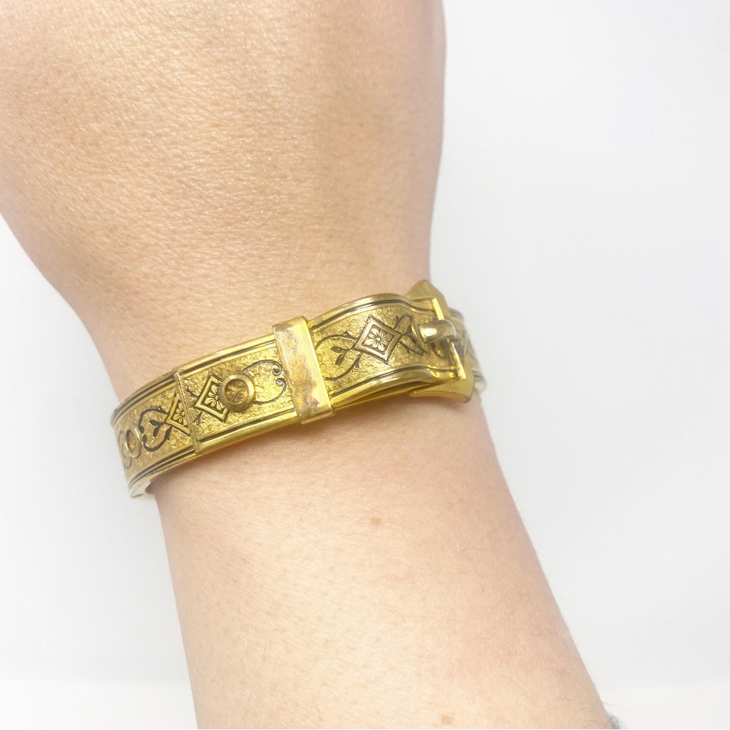 668 Vintage Taille D'epargne Victorian Buckle Bracelet